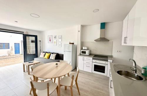 Caleta de Sebo Apartment | La casita de Gara