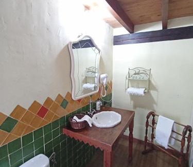 Santa Maria de Cayon House | El Espesedo, casa rural a 5km del Parque de Cabárceno