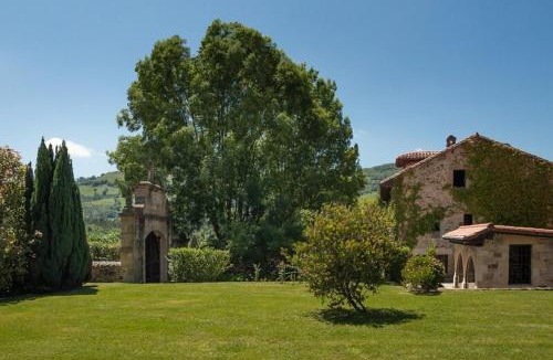 Hornedo Villa | Casona Los Fresnos, con piscina