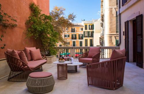 La Llotja-Born Hotel | Palacio Can Marqués by Puro