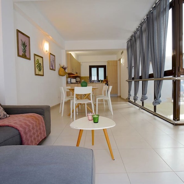 Spacious apartment, Ideal for Families and Groups, in the Old Town of Palma
