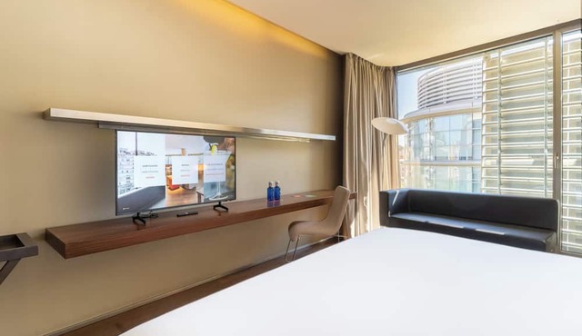 B-Hotel