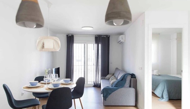Old Town Quart Towers Stay II | AC & WiFi | 4 Guests