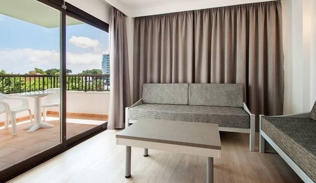 Apartamentos Sol y Vera