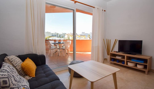 Ref: 226 Apartment with mountain views close to Fuengirola Beach & Castle
