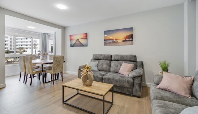 Apartment "Brisa Marina" with Shared Pool & Wi-Fi