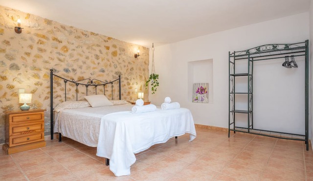 SA CORTERADA - Beautiful villa with private pool and free Wi-Fi in the Selva area