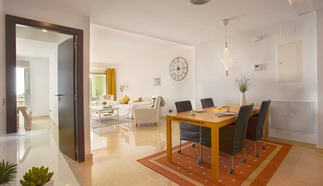 Ojén Apartment Near Golf