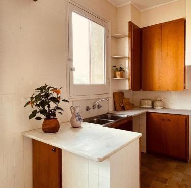 Barcelona Suburban Hot Spring Village CASA MINA Olive Room One Bed Exclusive Suite in La Garriga