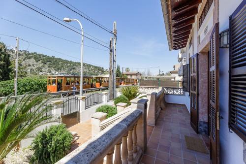 Casa Cati, right on the beach in Puerto de Sóller